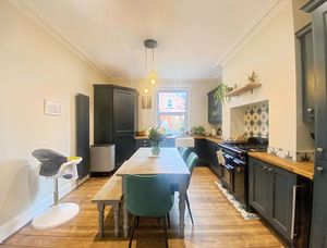 Photo 5- click for photo gallery